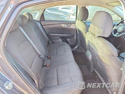 Zdjęcie 10 z 12 samochodu: 2020 KIA FORTE FE VIN:3KPF24AD3LE249952 - miniatura