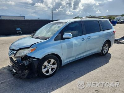 2016 TOYOTA SIENNA LE 5TDKK3DC7GS714935 - główne zdjęcie licytacji z USA - miniatura