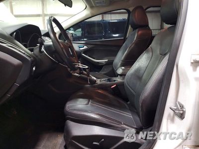 Zdjęcie 7 z 13 samochodu: 2014 FORD FOCUS SE VIN:1FADP3K20EL292130 - miniatura