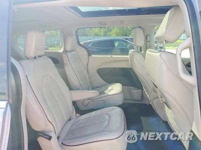 Zdjęcie 11 z 13 samochodu: 2019 CHRYSLER PACIFICA LIMITED VIN:2C4RC1GG8KR552040 - miniatura