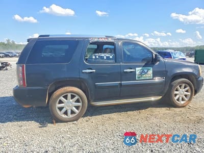 Trzecie zdjęcie samochodu z tyłu: 2007 GMC YUKON DENALI VIN:1GKFK63807J140826 - miniatura