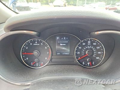 Zdjęcie 9 z 12 samochodu: 2017 KIA FORTE LX VIN:3KPFL4A7XHE145814 - miniatura