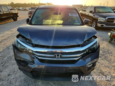 Piąte zdjęcie samochodu w środku: 2018 HONDA PILOT EXL VIN:5FNYF5H52JB030876 - miniatura