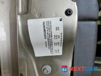 Zdjęcie 12 z 12 samochodu: 2003 SATURN L300 VIN:1G8JW54R83Y523274 - miniatura