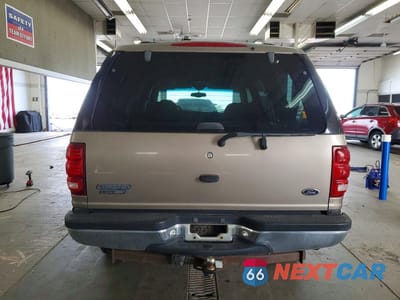 Zdjęcie 6 z 13 samochodu: 2001 FORD EXPEDITION XLT VIN:1FMPU16L91LB80942 - miniatura