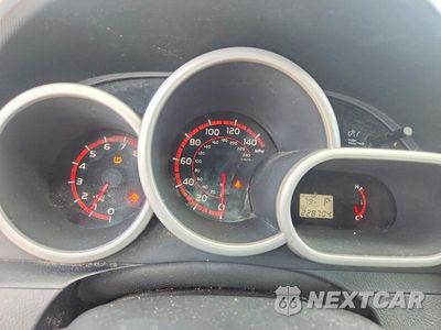Zdjęcie 9 z 12 samochodu: 2010 PONTIAC VIBE VIN:5Y2SP6E01AZ414708 - miniatura