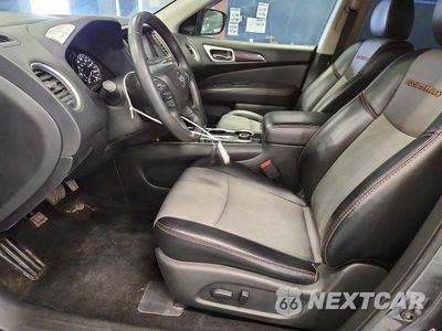Zdjęcie 7 z 13 samochodu: 2020 NISSAN PATHFINDER SV VIN:5N1DR2BM3LC608581 - miniatura