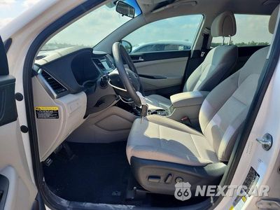 Zdjęcie 7 z 13 samochodu: 2017 HYUNDAI TUCSON SE VIN:KM8J33A49HU407586 - miniatura