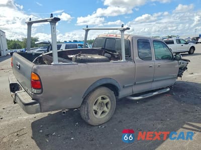 Trzecie zdjęcie samochodu z tyłu: 2000 TOYOTA TUNDRA SR5 VIN:5TBBT4411YS112303 - miniatura
