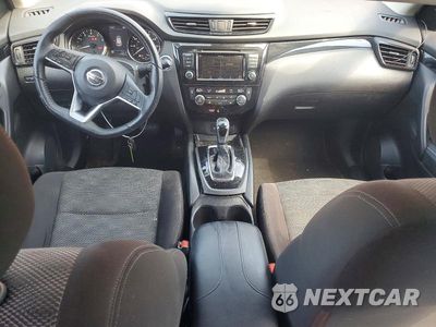 Zdjęcie 8 z 12 samochodu: 2020 NISSAN ROGUE SPORT SV VIN:JN1BJ1CW6LW372572 - miniatura