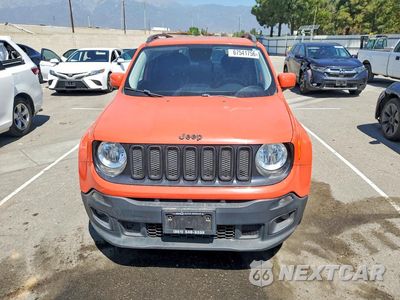 Piąte zdjęcie samochodu w środku: 2015 JEEP RENEGADE LATITUDE VIN:ZACCJABT8FPB35026 - miniatura