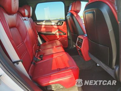 Zdjęcie 11 z 14 samochodu: 2023 PORSCHE CAYENNE BASE VIN:WP1AA2AY9PDA02252 - miniatura