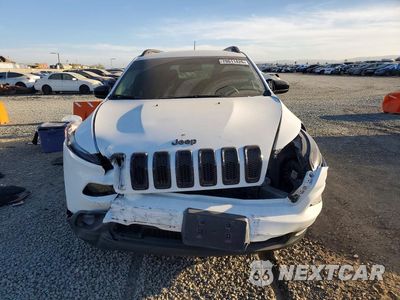 Piąte zdjęcie samochodu w środku: 2016 JEEP CHEROKEE LATITUDE VIN:1C4PJMCB8GW145181 - miniatura