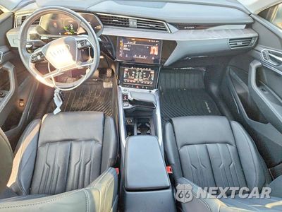 Zdjęcie 8 z 12 samochodu: 2024 AUDI Q8 E-TRON PRESTIGE VIN:WA16ABGE9RB006251 - miniatura