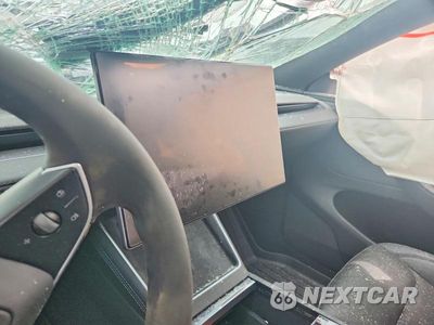 Zdjęcie 9 z 11 samochodu: 2026 TESLA MODEL Y VIN:7SAYGDEE9TA693196 - miniatura