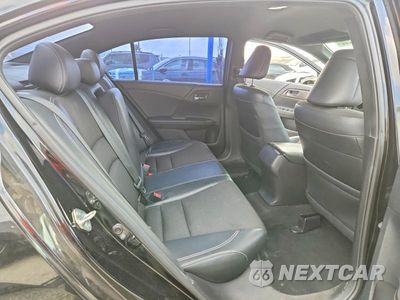 Zdjęcie 10 z 13 samochodu: 2017 HONDA ACCORD SPORT VIN:1HGCR2F56HA039278 - miniatura