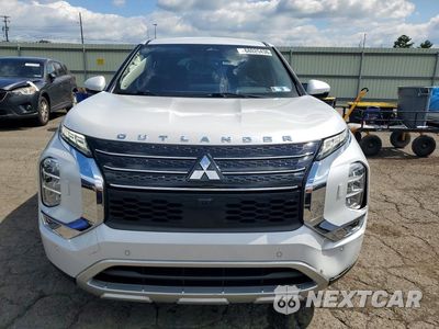Piąte zdjęcie samochodu w środku: 2023 MITSUBISHI OUTLANDER SE VIN:JA4J4UA86PZ044542 - miniatura