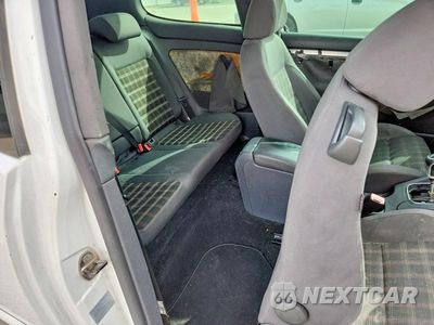Zdjęcie 10 z 12 samochodu: 2008 VOLKSWAGEN GTI VIN:WVWEV71K58W222624 - miniatura