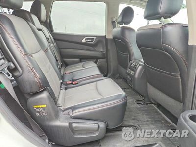 Zdjęcie 11 z 13 samochodu: 2019 NISSAN PATHFINDER SL VIN:5N1DR2MM2KC628459 - miniatura