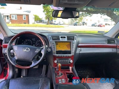 Zdjęcie 9 z 10 samochodu: 2010 LEXUS LS 460 VIN:JTHCL5EF3A5004836 - miniatura