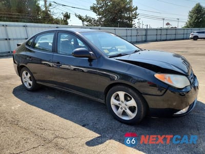 Czwarte zdjęcie samochodu z boku: 2008 HYUNDAI ELANTRA GLS VIN:KMHDU46D08U359503 - miniatura