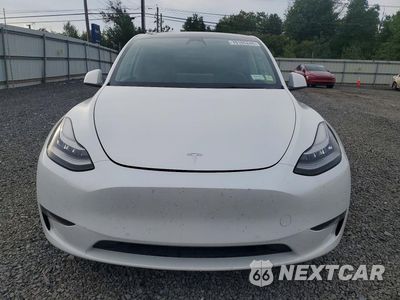 Piąte zdjęcie samochodu w środku: 2021 TESLA MODEL Y VIN:5YJYGDEE8MF202991 - miniatura