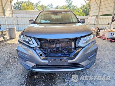 Piąte zdjęcie samochodu w środku: 2020 NISSAN ROGUE SV VIN:5N1AT2MV2LC724977 - miniatura