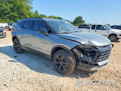 Czwarte zdjęcie samochodu z boku: 2026 CHEVROLET BLAZER 2LT VIN:3GNKBCR47TS134955 - miniatura