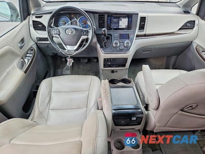 Zdjęcie 8 z 13 samochodu: 2016 TOYOTA SIENNA XLE PREMIUM 7-PASSENGER VIN:5TDDK3DC7GS135081 - miniatura