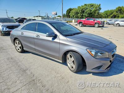 Czwarte zdjęcie samochodu z boku: 2015 MERCEDES-BENZ CLA 250 VIN:WDDSJ4EB3FN258246 - miniatura