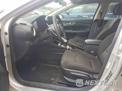 Zdjęcie 7 z 12 samochodu: 2019 KIA FORTE LXS VIN:3KPF24AD6KE131425 - miniatura