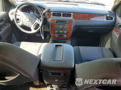 Zdjęcie 8 z 13 samochodu: 2012 CHEVROLET TAHOE C1500 LS VIN:1GNSCAE00CR310462 - miniatura