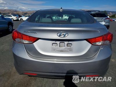 Zdjęcie 6 z 12 samochodu: 2012 HYUNDAI ELANTRA GLS VIN:KMHDH4AE9CU435104 - miniatura