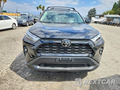 Piąte zdjęcie samochodu w środku: 2025 TOYOTA RAV4 XLE PREMIUM VIN:2T3A1RFV0SW605420 - miniatura