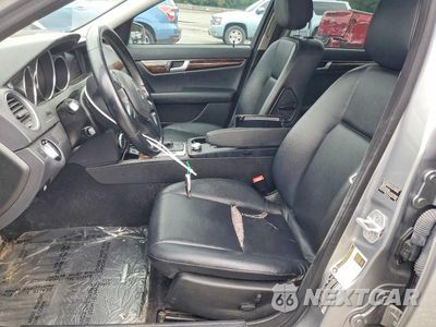 Zdjęcie 7 z 12 samochodu: 2013 MERCEDES-BENZ C 300 4MATIC VIN:WDDGF8AB1DG080827 - miniatura
