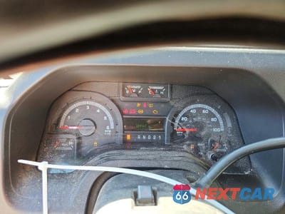 Zdjęcie 9 z 13 samochodu: 2011 FORD ECONOLINE E150 VAN VIN:1FTNE1EW5BDA85634 - miniatura