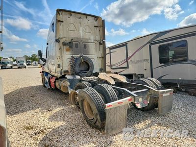 Drugie zdjęcie samochodu z przodu: 2011 FREIGHTLINER CASCADIA SEMI TRUCK VIN:1FUJGLDR6BSAS0928 - miniatura