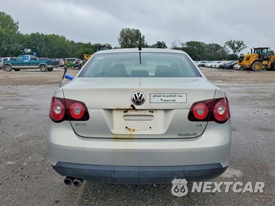 Zdjęcie 6 z 12 samochodu: 2010 VOLKSWAGEN JETTA S VIN:3VWJX7AJ9AM040217 - miniatura