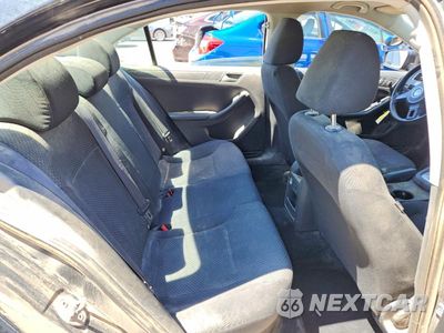 Zdjęcie 10 z 12 samochodu: 2014 VOLKSWAGEN JETTA BASE VIN:3VW2K7AJ5EM408580 - miniatura