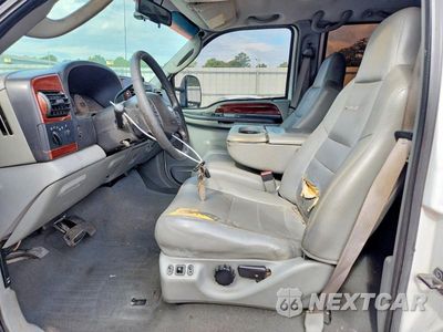 Zdjęcie 7 z 12 samochodu: 2006 FORD F250 SUPER DUTY VIN:1FTSW21P86ED21259 - miniatura