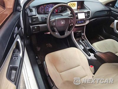 Zdjęcie 8 z 12 samochodu: 2015 HONDA ACCORD EX VIN:1HGCT1B77FA003180 - miniatura