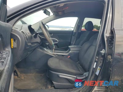Zdjęcie 7 z 13 samochodu: 2011 KIA SPORTAGE LX VIN:KNDPBCA29B7095453 - miniatura