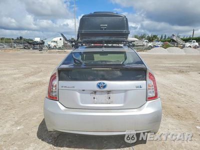 Zdjęcie 6 z 12 samochodu: 2013 TOYOTA PRIUS THREE VIN:JTDKN3DU1D5562720 - miniatura