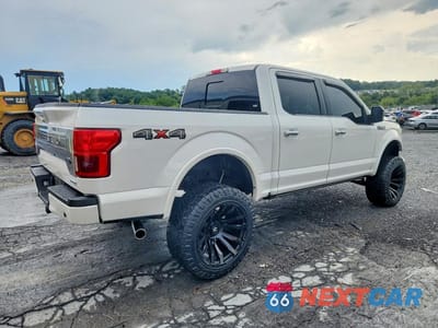 Trzecie zdjęcie samochodu z tyłu: 2018 FORD F150 SUPERCREW VIN:1FTEW1EG1JFA81993 - miniatura