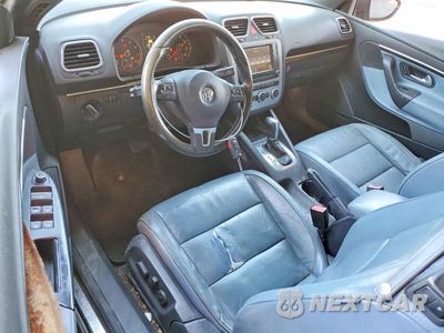 Zdjęcie 8 z 12 samochodu: 2013 VOLKSWAGEN EOS LUX VIN:WVWFW8AH8DV005046 - miniatura