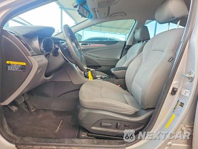 Zdjęcie 7 z 12 samochodu: 2012 HYUNDAI SONATA HYBRID VIN:KMHEC4A42CA027488 - miniatura