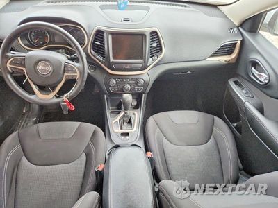 Zdjęcie 8 z 13 samochodu: 2015 JEEP CHEROKEE LATITUDE VIN:1C4PJLCS4FW657268 - miniatura