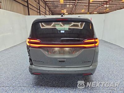 Zdjęcie 6 z 13 samochodu: 2025 CHRYSLER PACIFICA LIMITED VIN:2C4RC1GG3SR516451 - miniatura