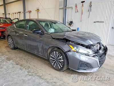 Czwarte zdjęcie samochodu z boku: 2025 NISSAN ALTIMA SV VIN:1N4BL4DV3SN380346 - miniatura