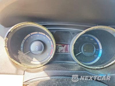 Zdjęcie 9 z 12 samochodu: 2013 HYUNDAI SONATA LIMITED VIN:5NPEC4AC1DH643172 - miniatura